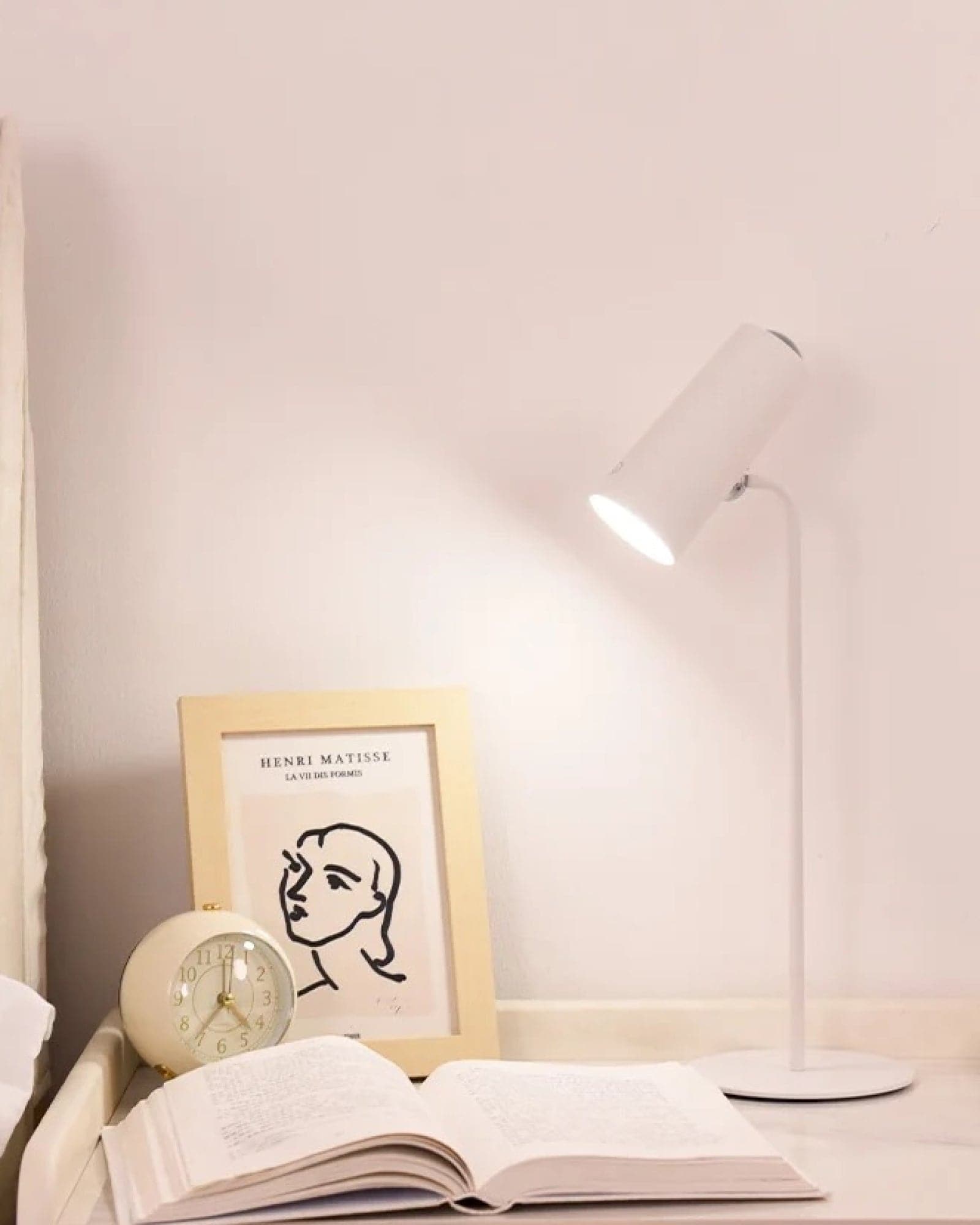 LED multifunctional rechargeable desk lamp.